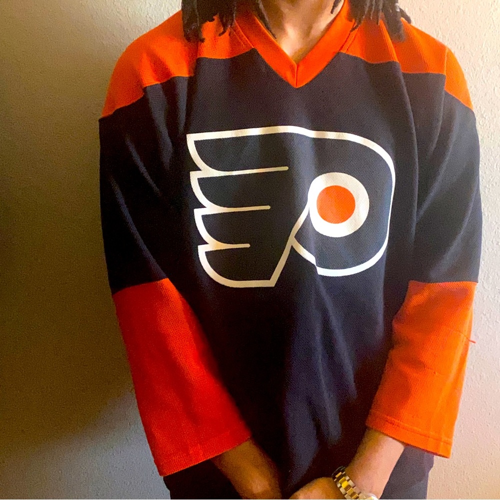 (Like New) Adidas Philadelphia Flyers Hockey Jersey 🏒